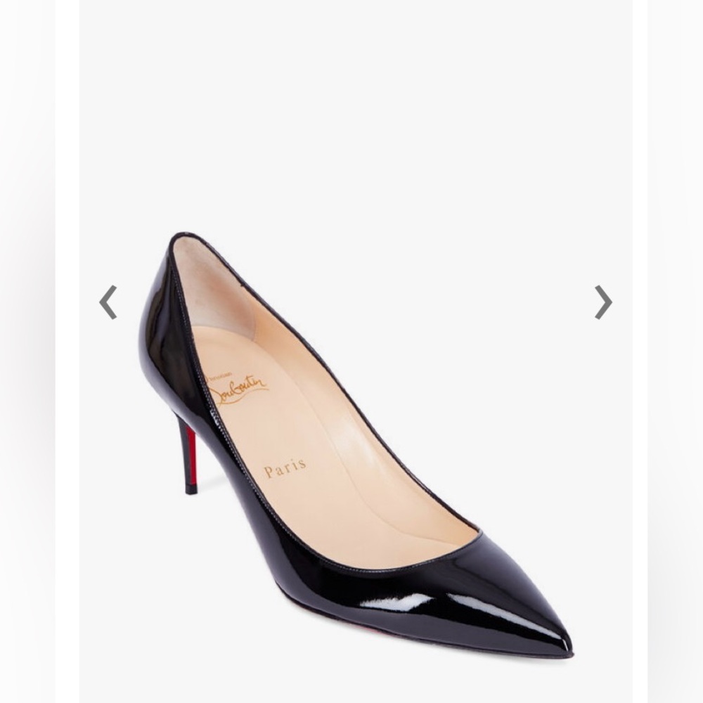 Christian Louboutin decolleté black patent leather pumps